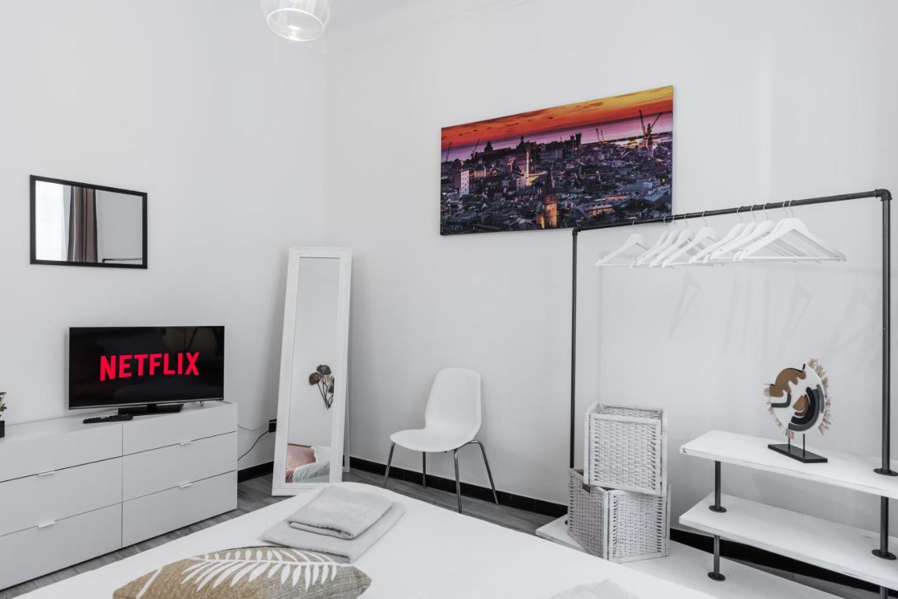 Acquario 5' Free Wifi & Netflix "Prione" By Tilo Apartment'S Genova Exterior foto