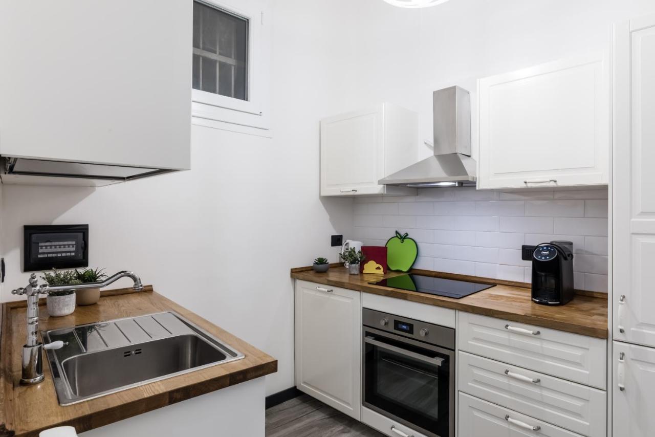 Acquario 5' Free Wifi & Netflix "Prione" By Tilo Apartment'S Genova Exterior foto